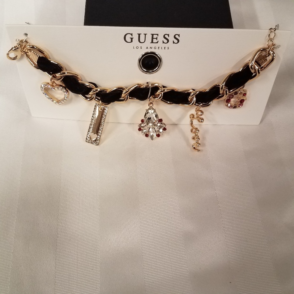 NWT: Guess charm bracelet